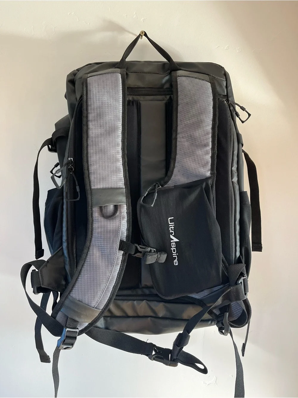 UltrAspire Urban Runner Commuter Backpack